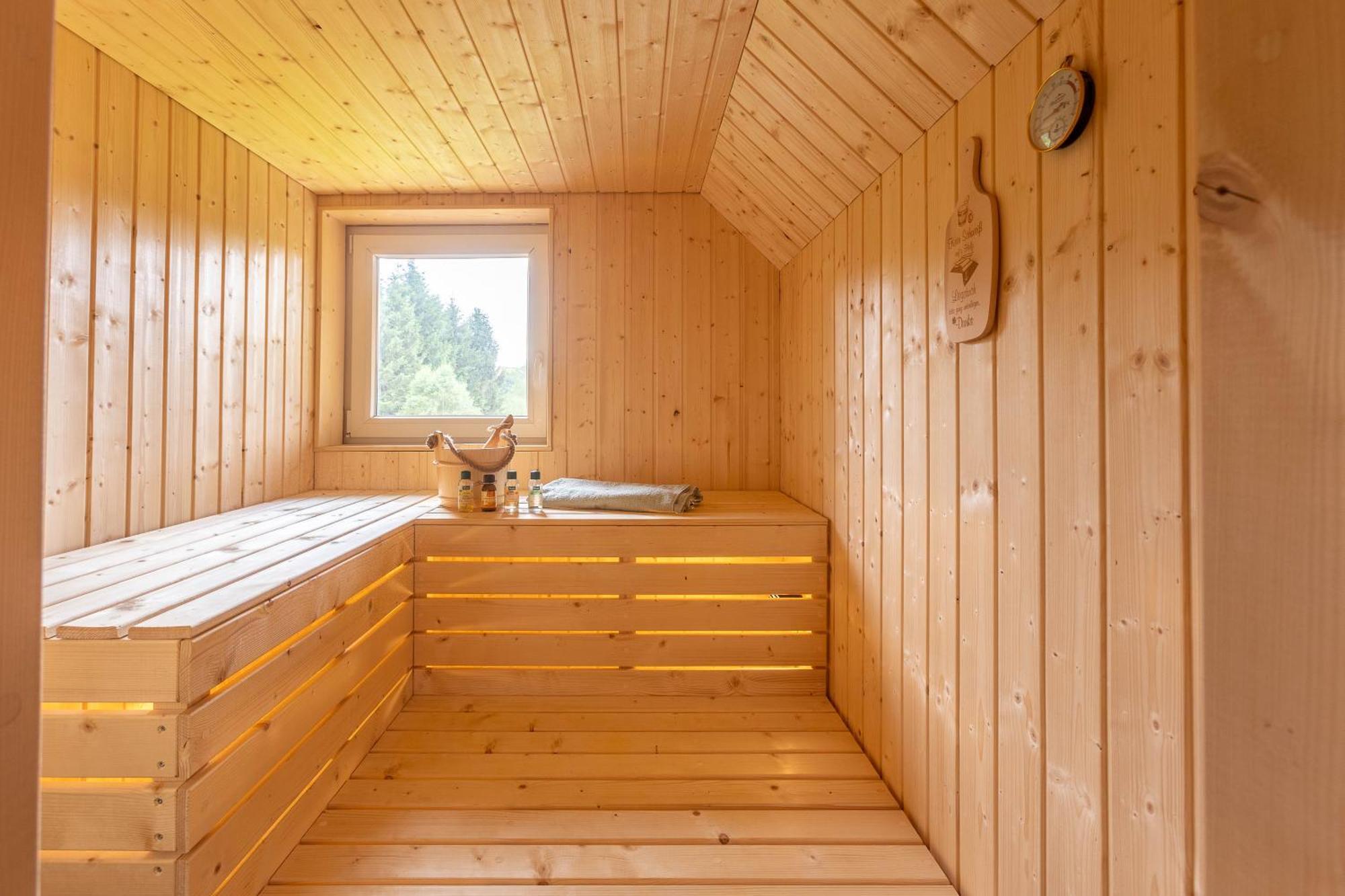 Urlaub Am Schwarzbach Mit Sauna Und Whirlpool Haus Felix Küchelscheid Esterno foto